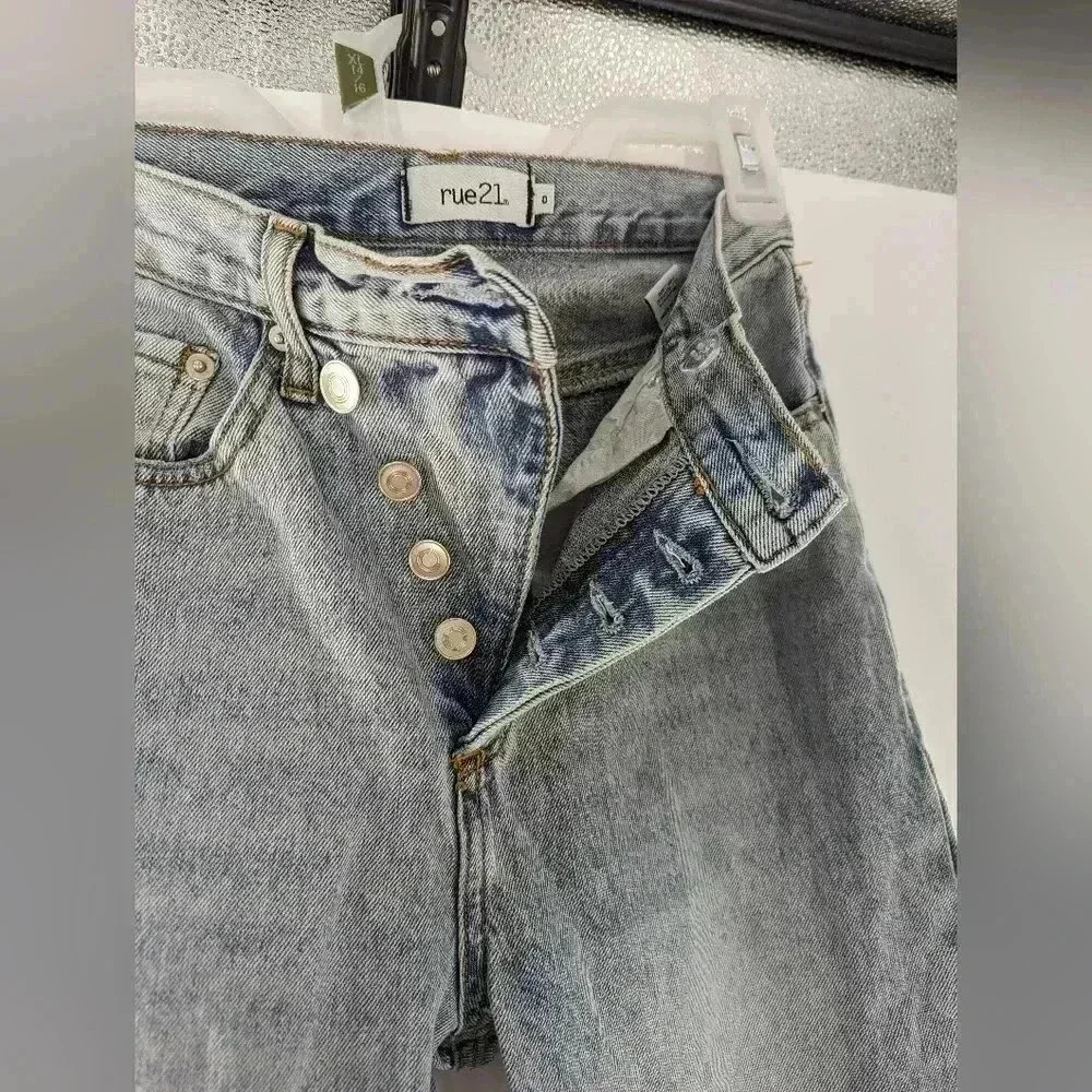 Rue21 Asymmetrical Waist Mom Jeans Size 0 Light Wash - Picture 4 of 16